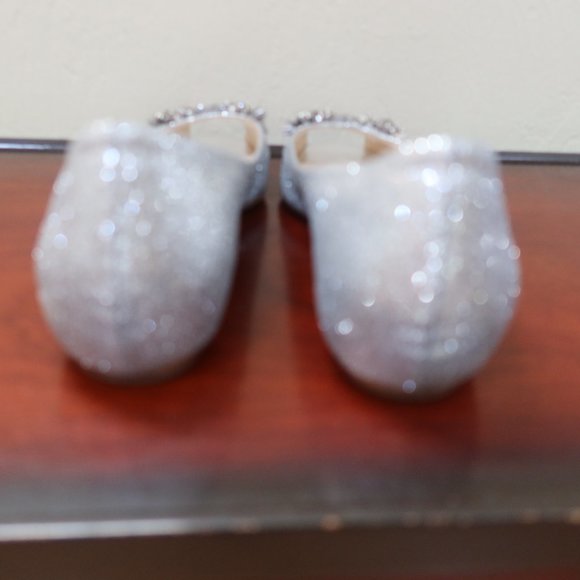 Vera Wang Silver Peep Toe Formal ballet slippers - Picture 6 of 6